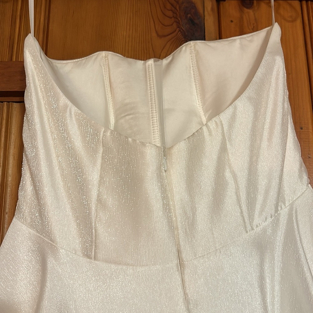 Robynn gown by Love Lives Here Bridal - Picture 4 of 12